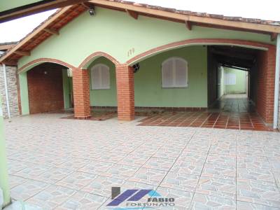 Casa para venda em Peruíbe