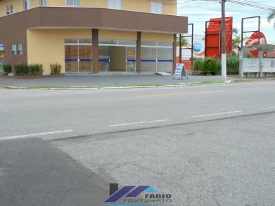 Salão para venda em Peruíbe